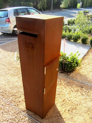 Custom Outdoor Metal Letter Box Corten Steel Mailbox Free Standing