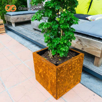 Simple Design Small Base Outdoor Metal Planter Antique Plant Pot 30cm 40cm