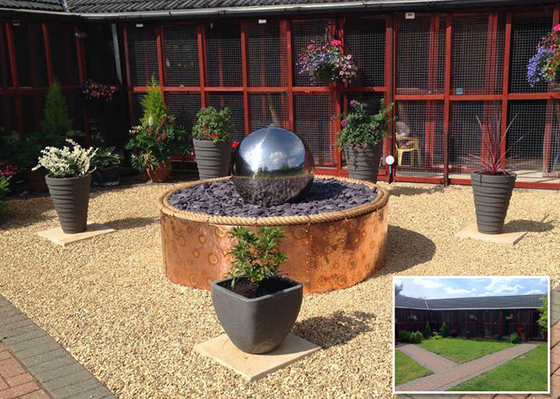 70cm Metal Garden Ornaments Stainless Steel Sphere Water Feature With LED Lights