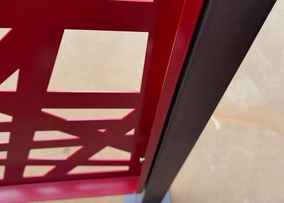 GN-SP-166 Laser Cutting Red Painted Steel Screen Panel With Geometric Pattern